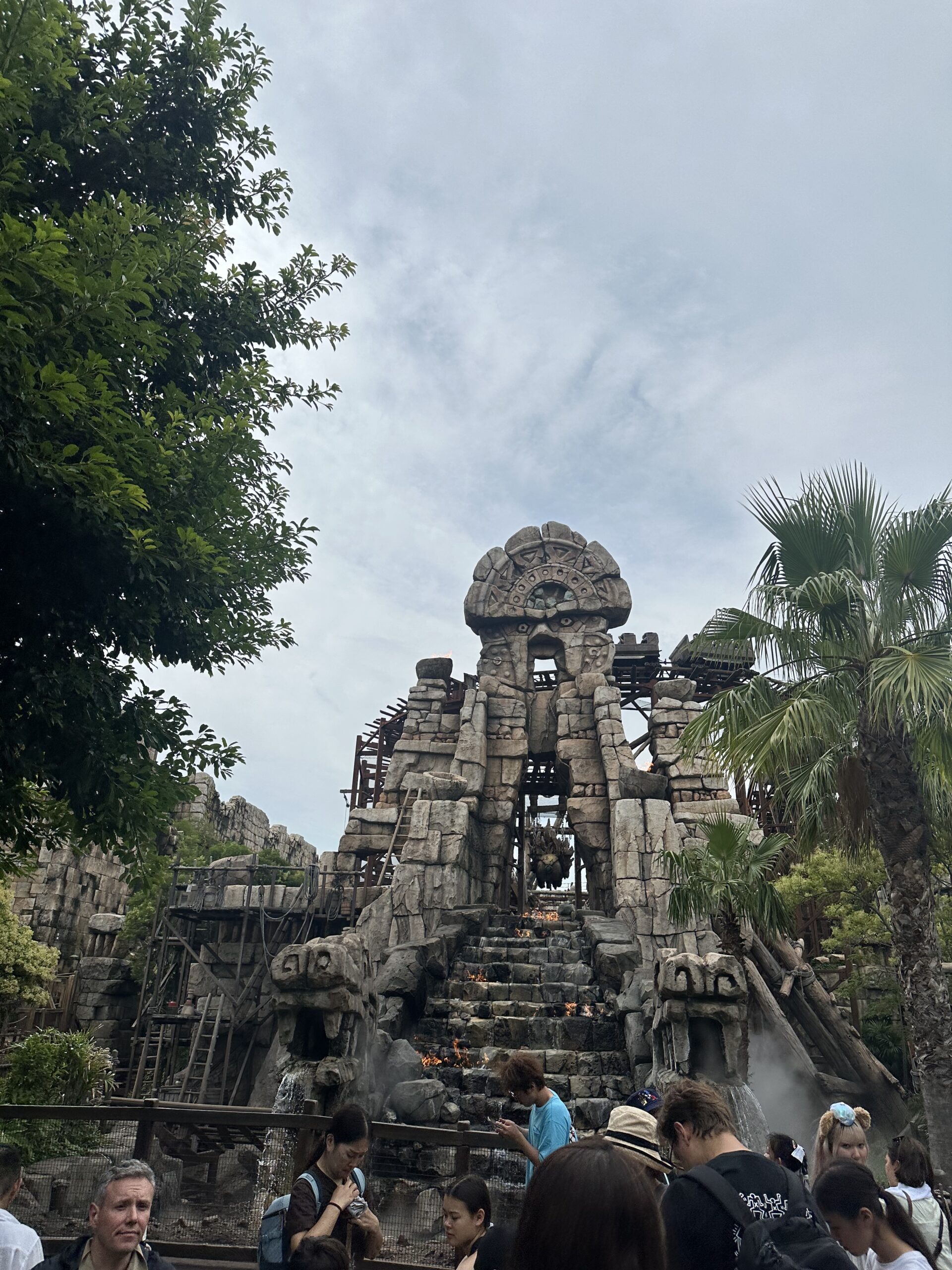 11 Best Rides At DisneySea | Magic and Coasters