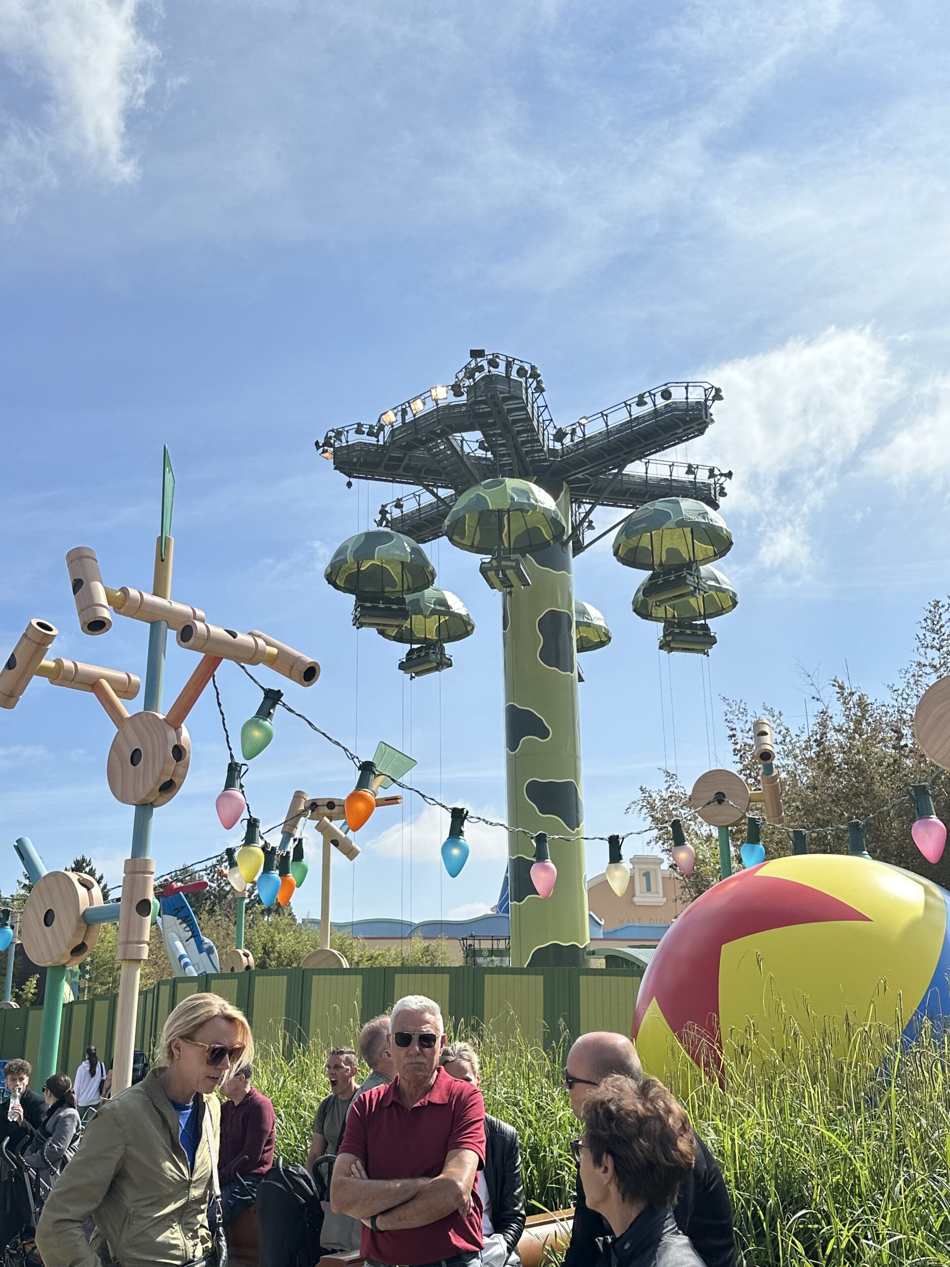 Ride at Walt Disney Studios Paris-Toy Soldiers Parachute drop
